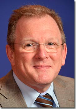 An Innovative Truth VIII - Congres over duurzame ICT & Energie - keynotespreker prof. Ton Backx, Directeur Institute for Integrated Photonics en hoogleraar Technische Universiteit Eindhoven (TU/e)